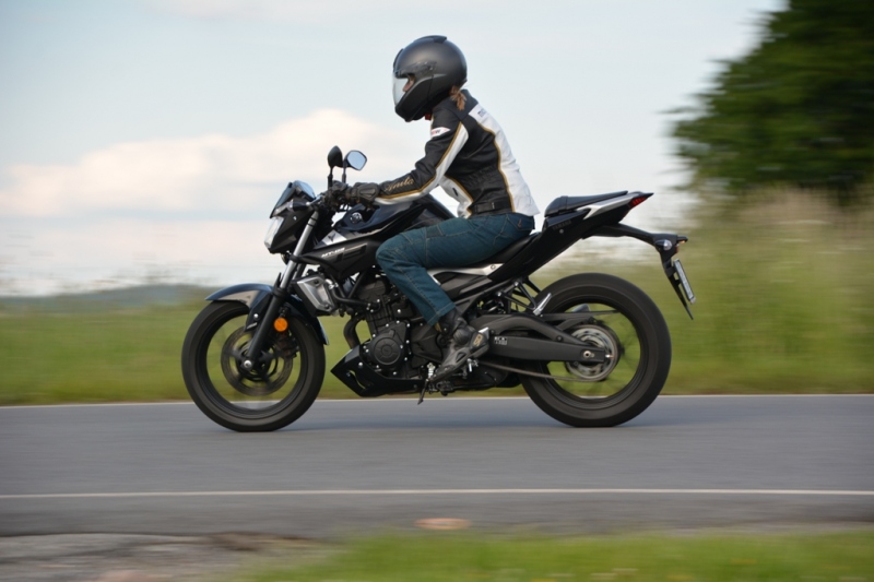 Top5 motocyklů pro začátečníky - 3 - 1 Ducati Sixty2 Scrambler13