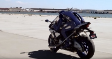 1 Yamaha Motobot robot05