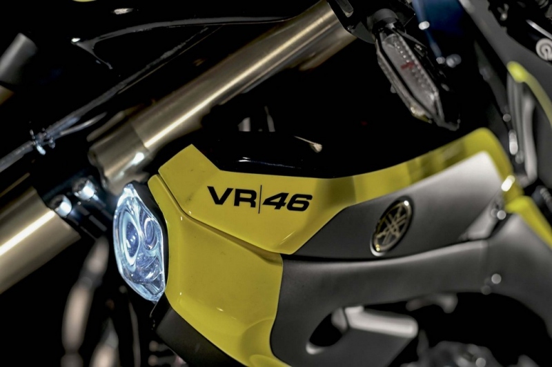 Mya VR46: speciál pro Valentina Rossiho - 15 - 1 Yamaha XJR 1300 Mia Flat Track Rossi (16)