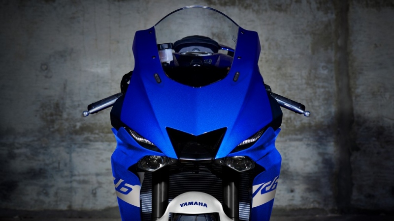 Yamaha R6 RACE: závodní nehomologovaný model - 14 - 1 Yamaha YZF R6 Race (5)