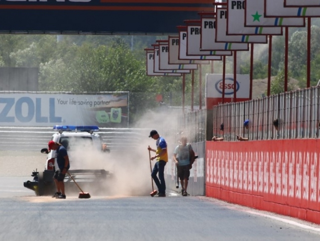 Hlavní obrázek k článku: ampionát IDM-SBK v Zolderu se nedokončil