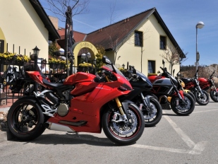 Prodeje motocyklů 2014: mírný pokles