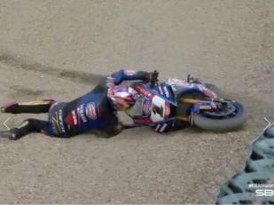 Jerez WSBK 2. den: Bautista top, Toprak crash
