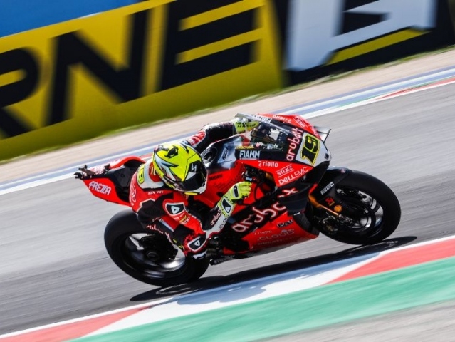 Hlavní obrázek k článku: Vítězem SprintRace v Misanu Alvaro Bautista