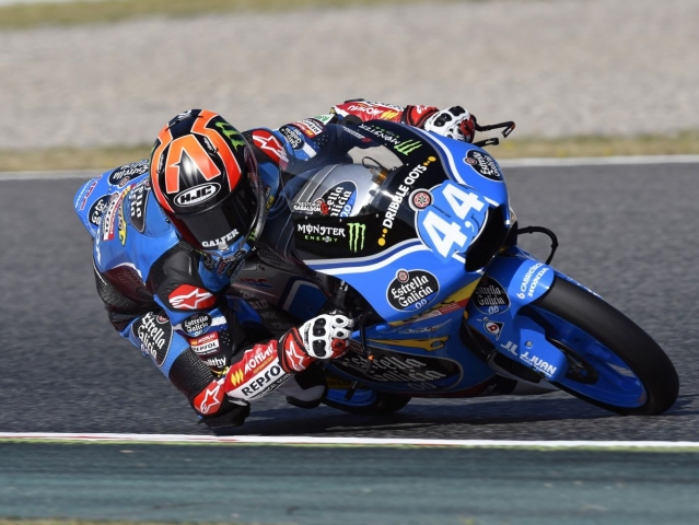 Hlavní obrázek k článku: Pátku v Moto3 dominoval v Barceloně Canet, 22. Kornfeil