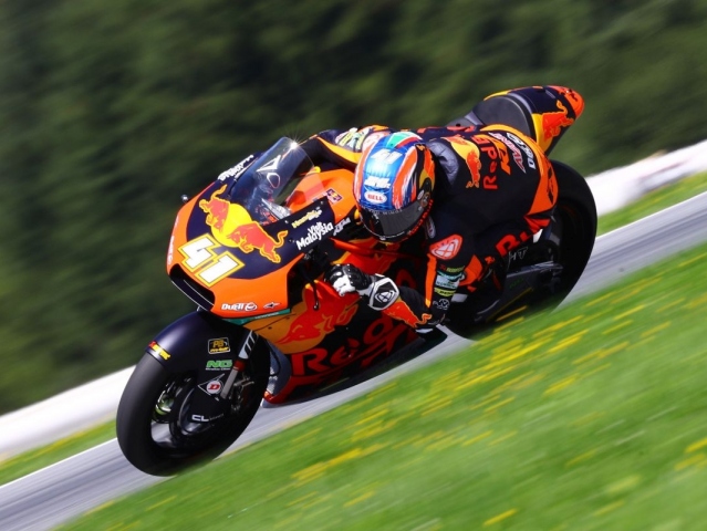 Hlavní obrázek k článku: V Moto2 na domácí trati domácí motocykl v sedle s Binderem