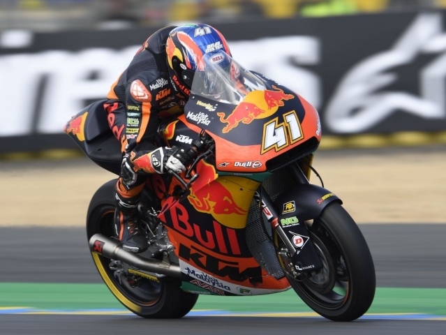 Hlavní obrázek k článku: Moto2 patřilo v pátek Binderovi a KTM