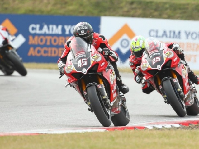 Hlavní obrázek k článku: BSB Thruxton: Ohrozí někdo Reddinga?