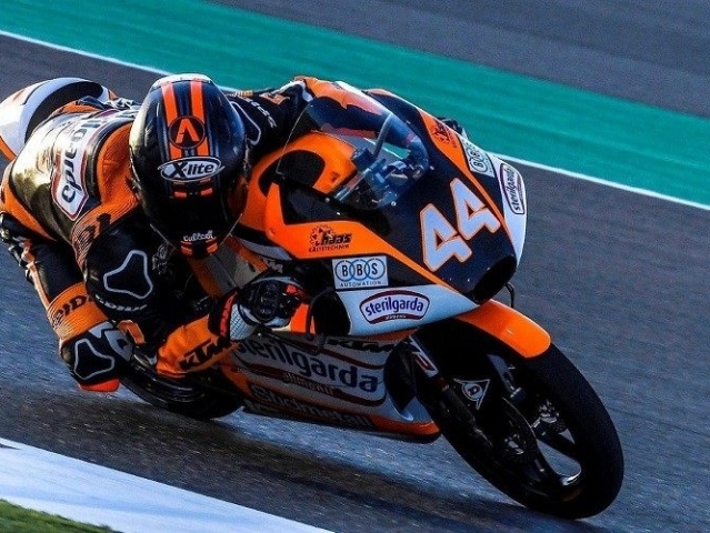 Hlavní obrázek k článku: V Moto3 vede zatím Aron Canet, 6. Kornfeil, 23. Salač