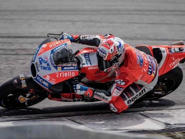 Hlavní obrázek k článku: Test v Sepangu: Honda s novou kapotáží, rychlý Stoner