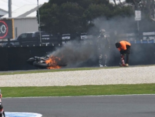 Takahashiho Honda v plamenech