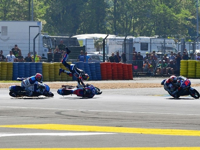 Hlavní obrázek k článku: ťastným vítězem horroru Moto3 Arenas, 6. Kornfeil