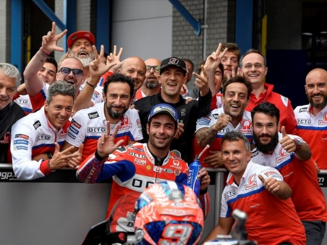 Hlavní obrázek k článku: Danilo Petrucci odolal vábení Aprilie a zůstává věrný Ducati