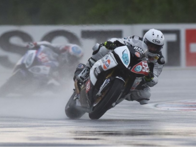 Hlavní obrázek k článku: Třetí tovární motocykl Honda pojede Delbianco