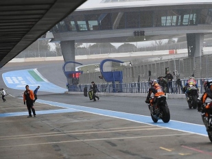 Testy Moto2 & Moto3: V Jerezu začalo pršet...