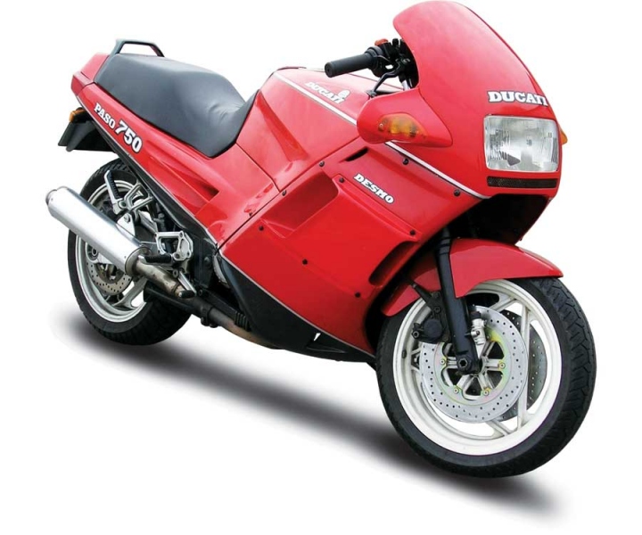 Tip na víkend: LEGENDY v italském stylu s unikátními motocykly - 6 - 2 ducati-paso-750-2