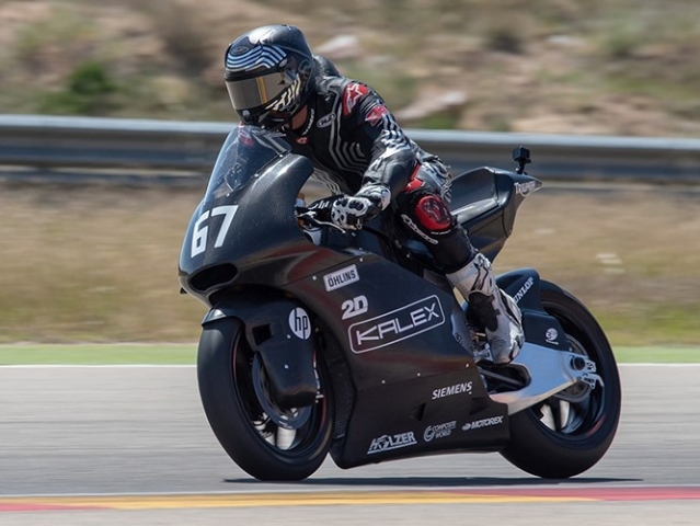 Hlavní obrázek k článku: Jonas Folger testoval KTM v Brně