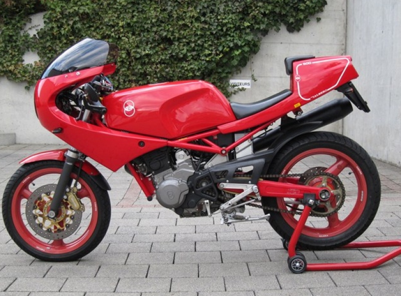 Tip na víkend: LEGENDY v italském stylu s unikátními motocykly - 15 - 2 laverda-1000-3c-1