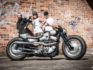 Harley Davidson Old Iron: staré koště dobře mete