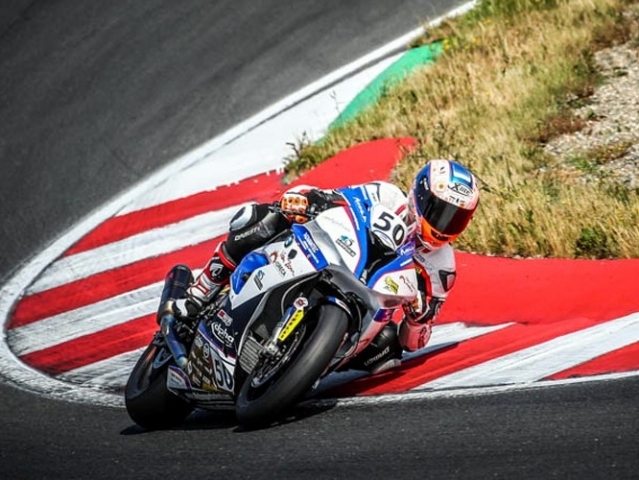 Hlavní obrázek k článku: IDM-Oschersleben: Jan Halbich dojel dvakrát v Top-7