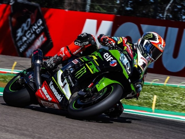 Hlavní obrázek k článku: Rea zůstal na čele i po FP3