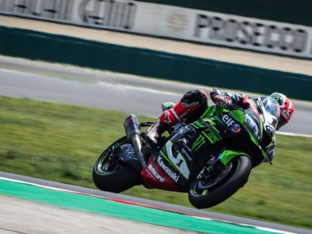 Hlavní obrázek k článku: Jonathan Rea pokračuje ve vítězné sérii