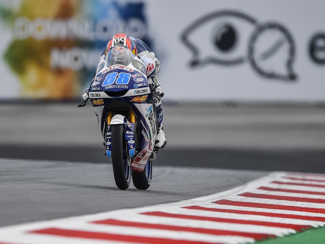 Hlavní obrázek k článku: V Moto3 byl v pátek nejlepším Jaume Masia