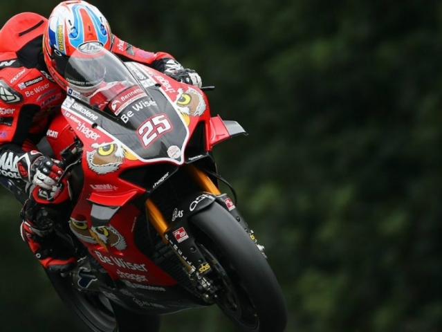 Hlavní obrázek k článku: BSB Oulton Park: Josh Brookes vyhrál dnešní závod
