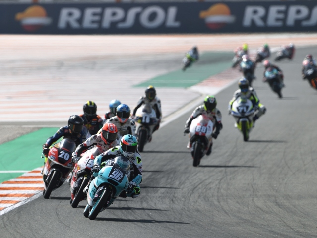 Hlavní obrázek k článku: CEV-Repsol: Pole Position získal Kunii, 23. Salač