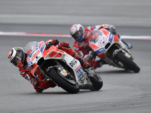 Hlavní obrázek k článku: MotoGP v Sepangu: Existovala dnes u Ducati stájová režie?