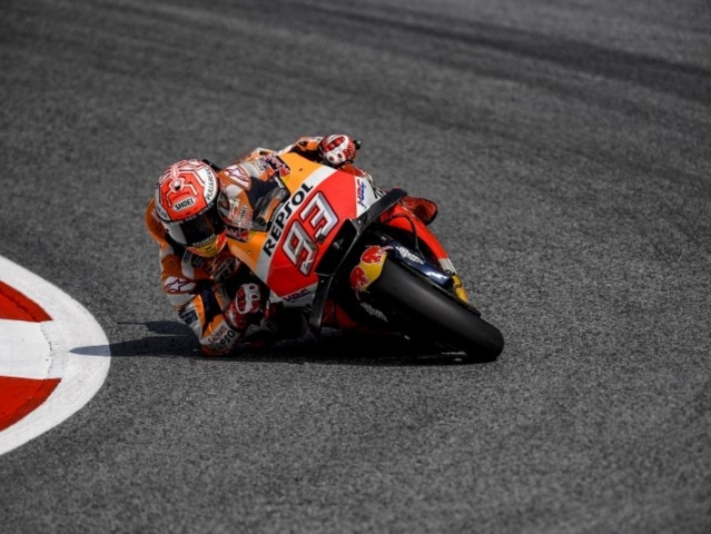 Hlavní obrázek k článku: Marc Marquez získal Pole-Position, 14. Rossi