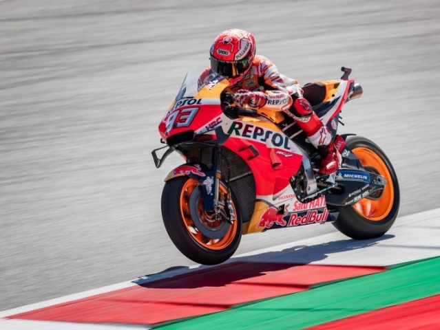 Hlavní obrázek k článku: Pole Position vyhrál Marquez, 10. Rossi, 17. Abraham