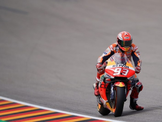 Hlavní obrázek k článku: Kubatuře MotoGP vévodí na Sachsenringu stále Marquez, 21. Abraham