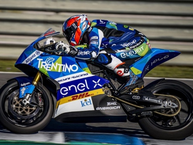 Hlavní obrázek k článku: Skončily testy MotoE
