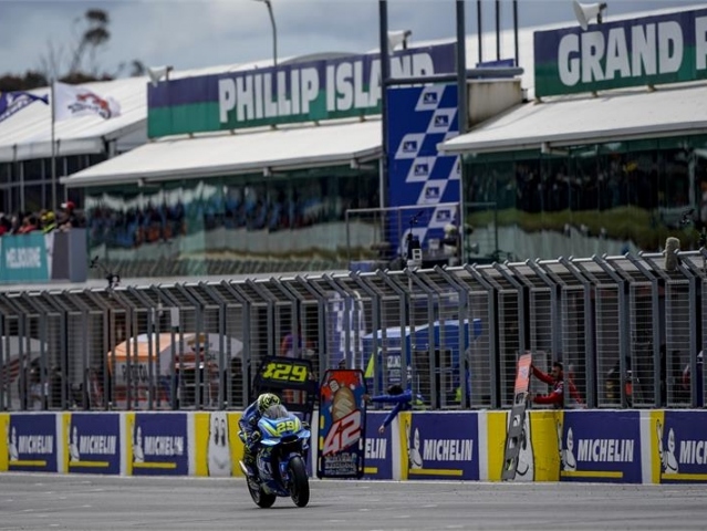 Hlavní obrázek k článku: Phillip Island - MotoGP: Překvapení jménem Iannone, 7. Marquez, 10. Rossi