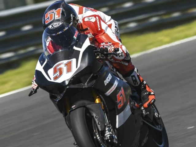 Hlavní obrázek k článku: Premiéra Ducati Panigale V4 R v Brands Hatch