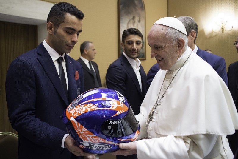 Audience pilotů MotoGP u papeže Františka - 4 - papez 4