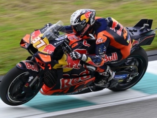 Na čele v Sepangu je Acosta