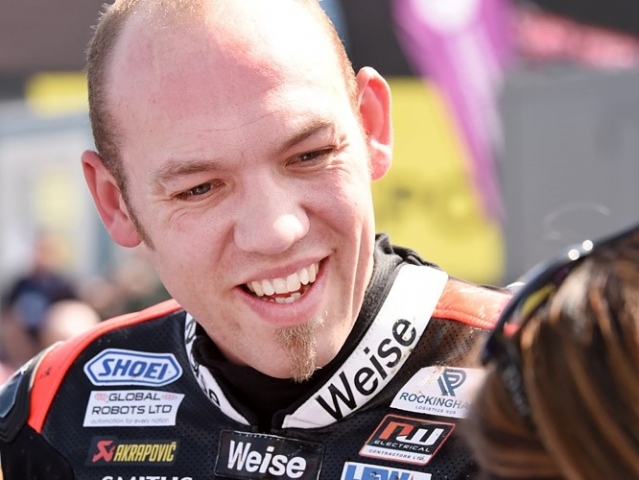 Hlavní obrázek k článku: Začal letošní ročník Tourist Trophy