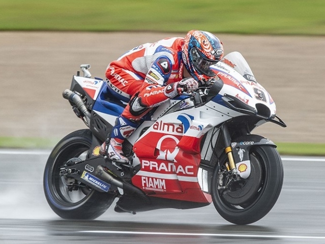 Hlavní obrázek k článku: Petrucci nejrychlejší po FP3, 14. Rossi