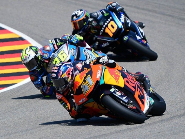 Hlavní obrázek k článku: První vítězství Bindera v Moto2