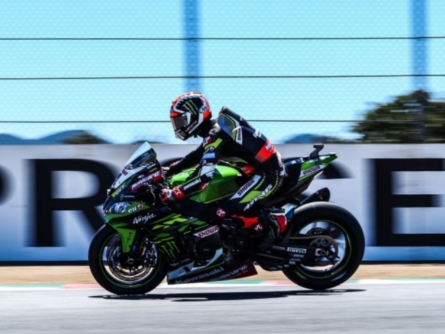 Hlavní obrázek k článku: Úvodu v Laguna Sece vévodil Jonathan Rea