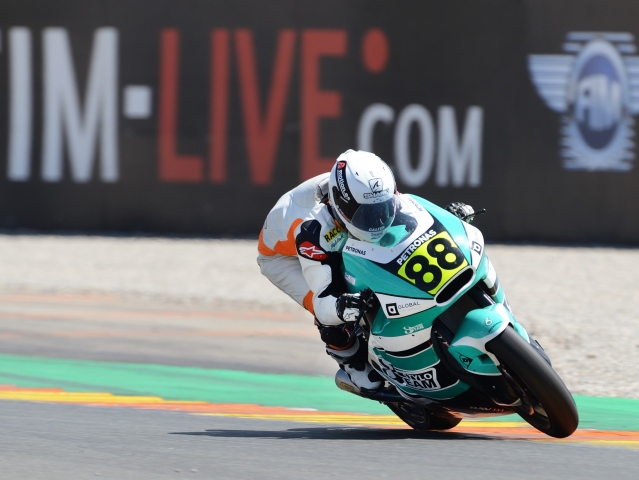 Hlavní obrázek k článku: CEV / ME Aragon: Pole position pro Carduse, 12. Hanika