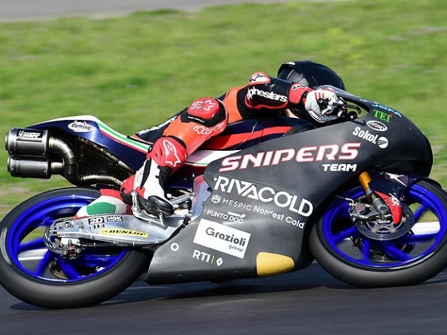 Hlavní obrázek k článku: 2. den testů Moto3 zatím Romano Fenati, 13. Kornfeil, 25. Salač