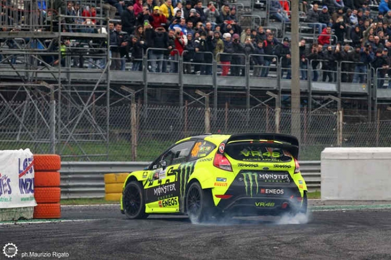 Monza Rally Show: Valentino Rossi nadále ve vedení - 1 - rossi monza2