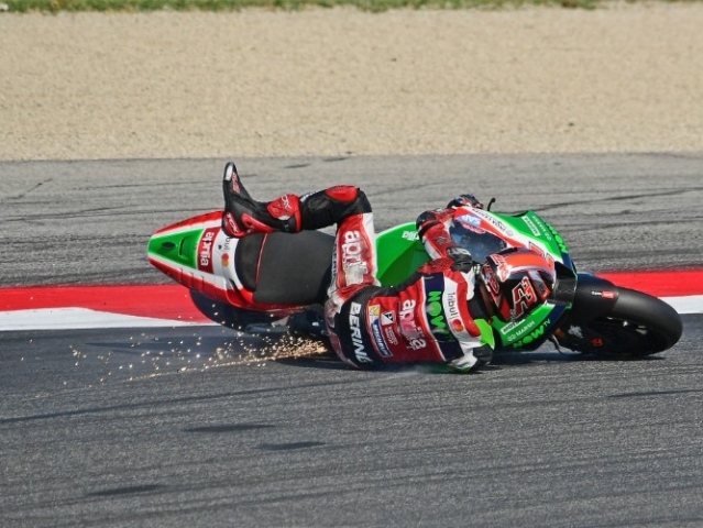 Hlavní obrázek k článku: Sam Lowes měl více crashů než Marc Marquez