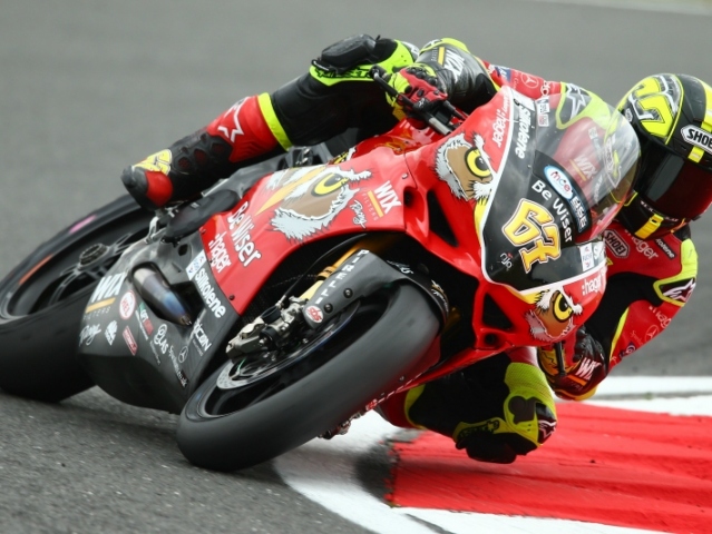 Hlavní obrázek k článku: Snetterton 300: Na úvod nejrychlejším Shane Byrne, 15. Smrž