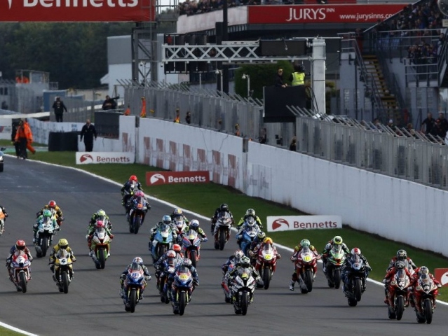 Hlavní obrázek k článku: Začíná šampionát BSB - Superbike