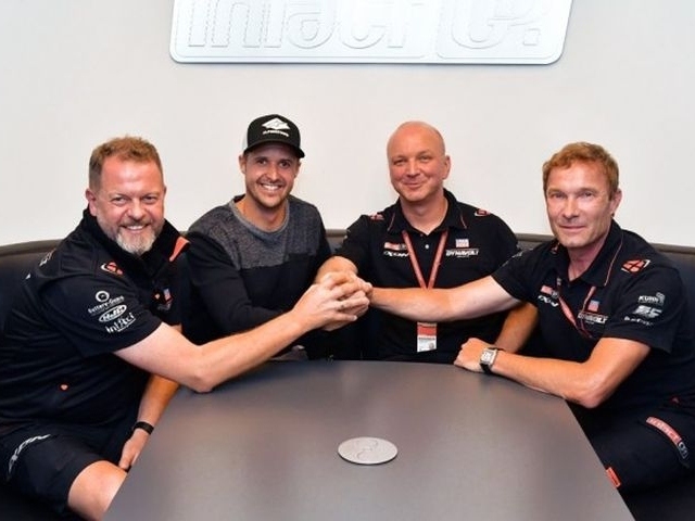 Hlavní obrázek k článku: Thomas Lüthi za Dynavolt a news z Moto2