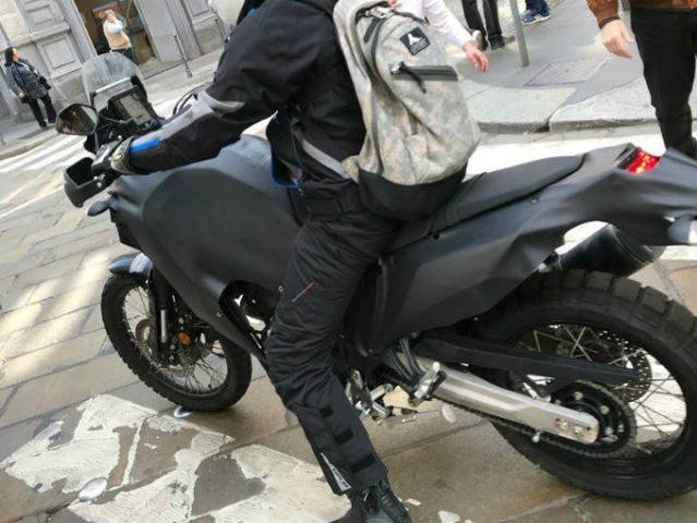 Hlavní obrázek k článku: Prototyp Yamaha Ténéré 700 byl spatřen v Miláně